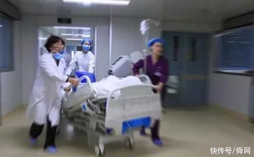 五胞胎|48岁孕妈生下5胞胎,80名家属到场,看到孩子性别后乐开了花