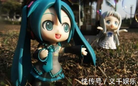 二次元|你对手办做过哪些事,第2条大多数人都试过,第4条让人唾弃