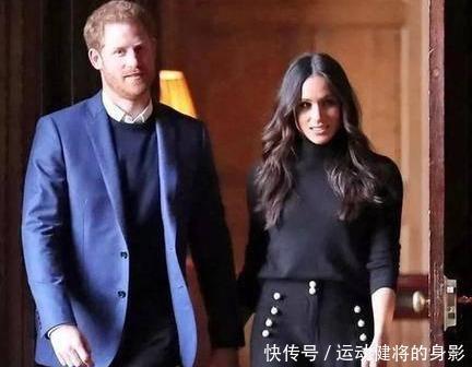 39岁梅根撞衫46岁贝嫂，同穿白色印花裙，王妃气质不敌名媛高级感