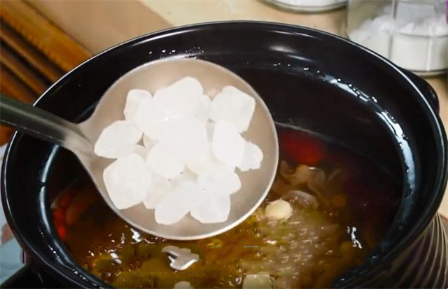 燕窝|入秋后,这汤女人要多喝,特养颜,越喝越漂亮,比吃燕窝还营养