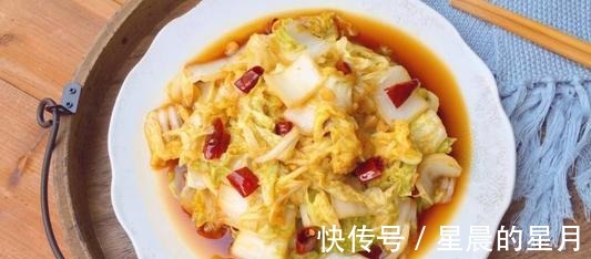 醋溜白菜什么时间放醋非常重要,记住这一点,吃起来又好吃又正宗!