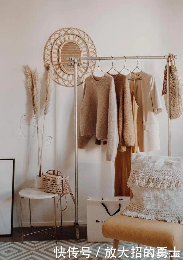 太太|法国女人只需10件衣来看看巴黎的优雅太太,秋冬衣橱里都有什么