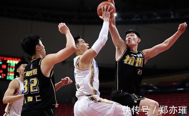 逆转|CBA热血一战!首钢险些上演27分大逆转,替补3人爆发,合砍47分