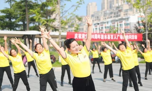 红色|【资讯】舞红色旋律！涟水县广场舞展演献礼建党百年华诞