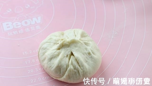 平底锅也能做的红豆馅酥饼，猪油黄油都不用，香甜美味酥掉一地渣