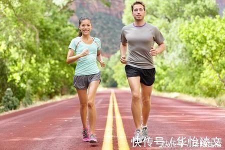 并发症|有糖尿病的人,每天如果能做到这三点,控制血糖将事半功倍