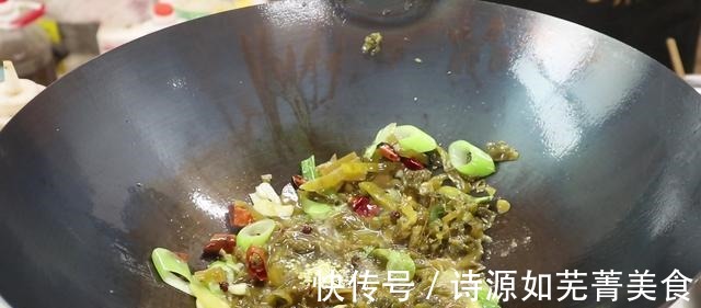 酸菜|水煮牛肉想要做得好吃,要记住关键这一步,麻辣醇香,滑嫩不柴!
