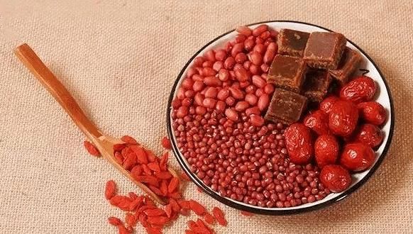 “红皮和白皮”花生有什么不同？除了颜色不一样，还有3点差异