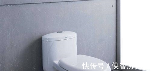 马桶刷得勤快还是容易脏，水箱加点“精”，马桶天天像新的