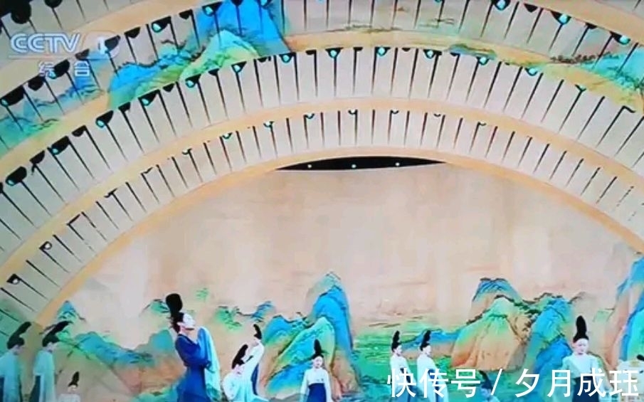 千里江山#今年春晚的舞蹈《只此青绿》让人对宋朝文化有了沉浸似的体验