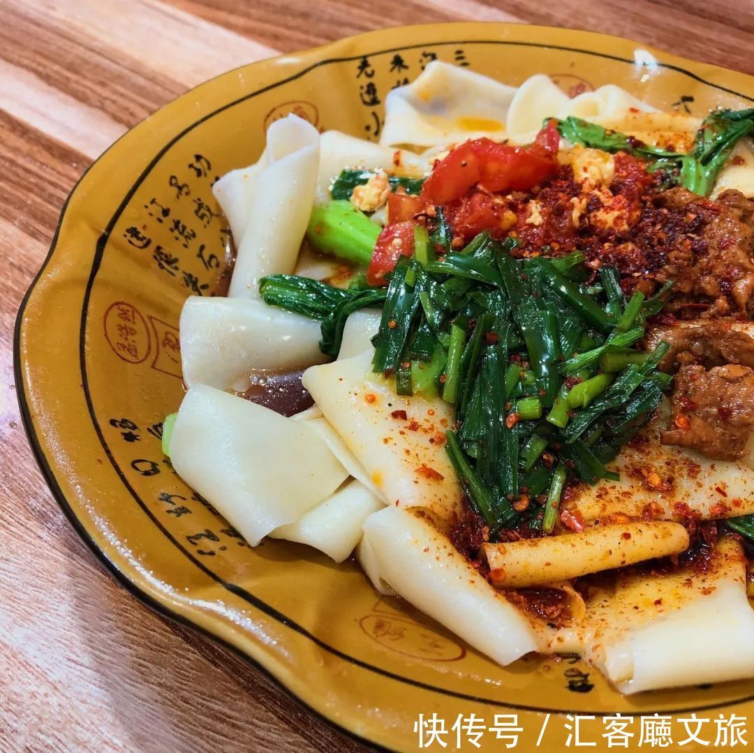 回民|西安最靠谱吃喝攻略:本地人告诉你,才不去回民街!