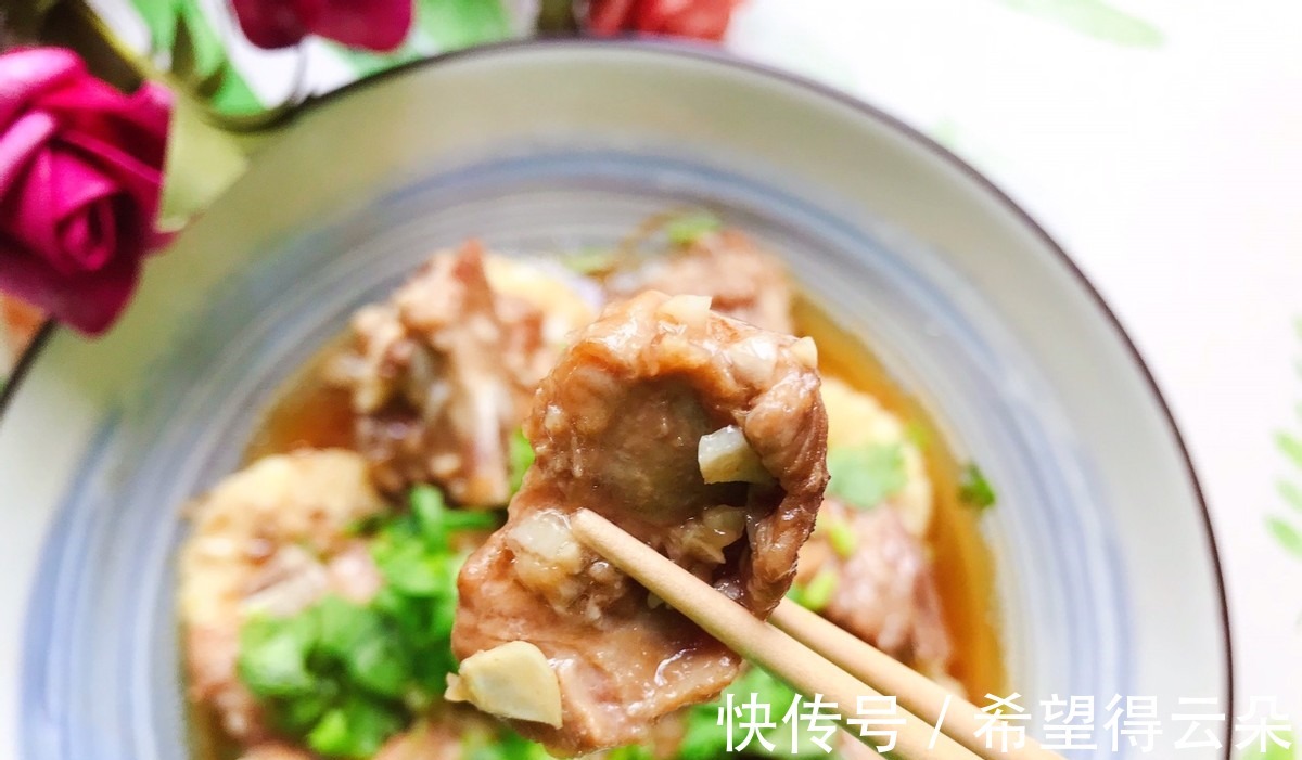 香菜|排骨别总炖，蒸一蒸，鲜香入味，没有油烟更健康，省时省力！