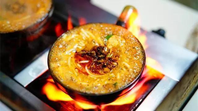 楚雄冬天最暖心的美食,吃起来……