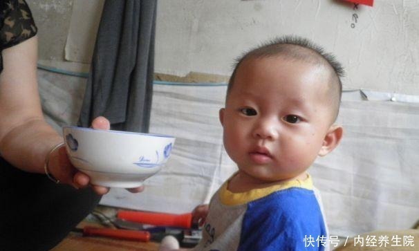 宝妈|儿科医生积食的娃会出现“3反常”,越拖越伤脾,家长别疏忽!