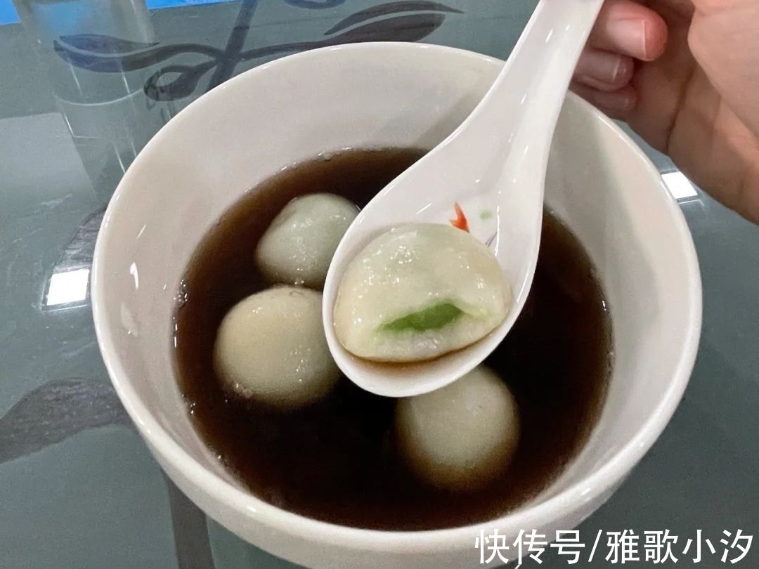 吃不完的月饼都到哪里去了？网友：我妈早上用来给我煮粥了