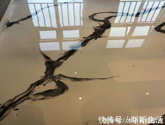 瓷砖|原来水泥地这么漂亮，难怪很多人不装瓷砖和地板了，简直太土了
