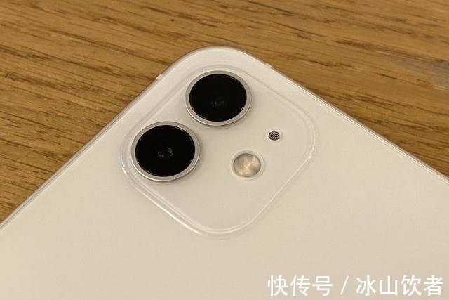 从6799元跌至4899元，苹果A14+128GB，经典iPhone已重回低价