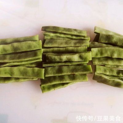 家常菜|#巨下饭的家常菜#干煸扁豆角