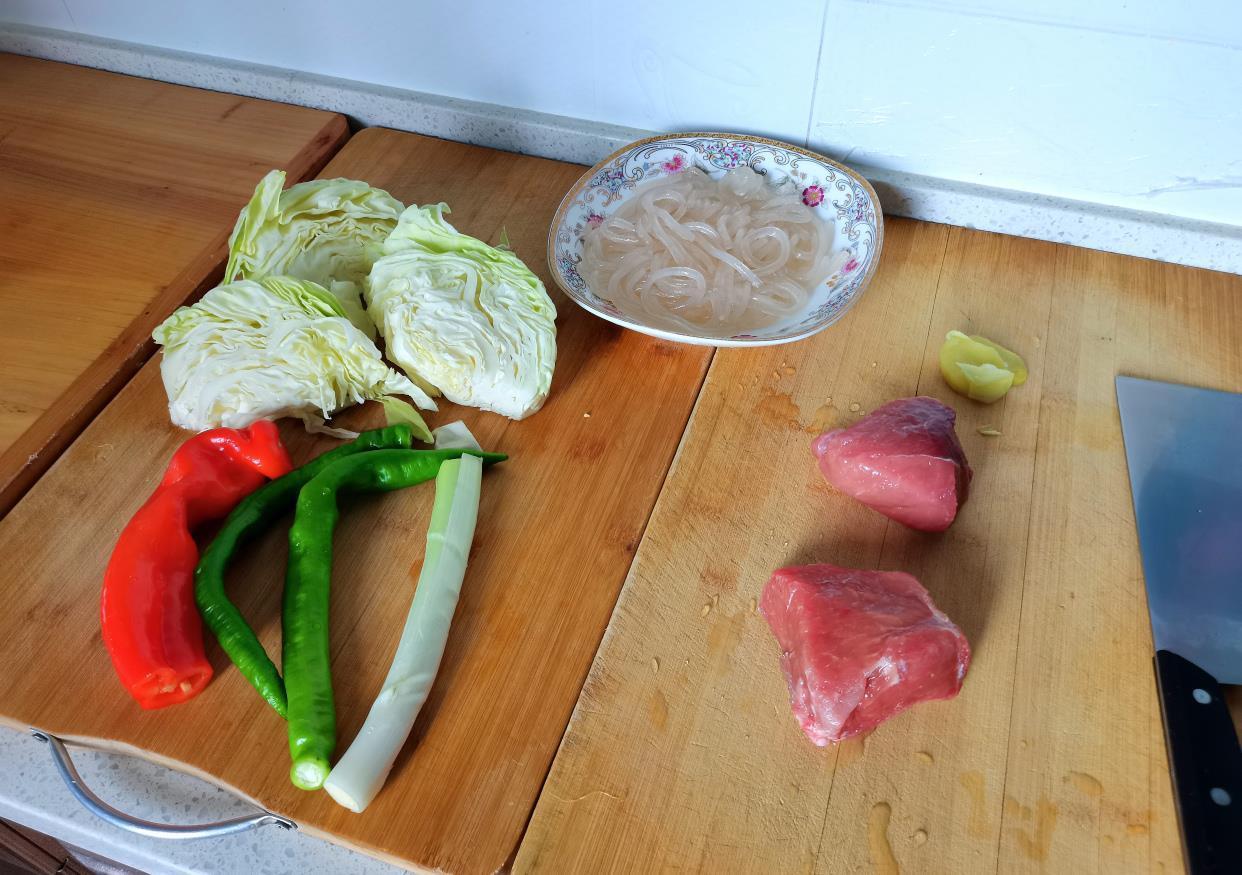 莲花菜|夏天我家就爱吃这馅料的包子，脆嫩营养价值高，蒸包子真香