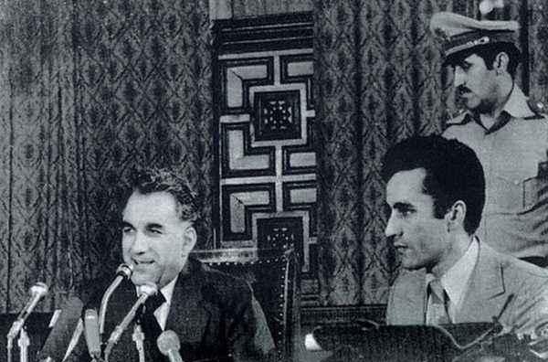 此国|部长在此国被杀后，苏联派出特种部队，将此国总统击毙在总统府内