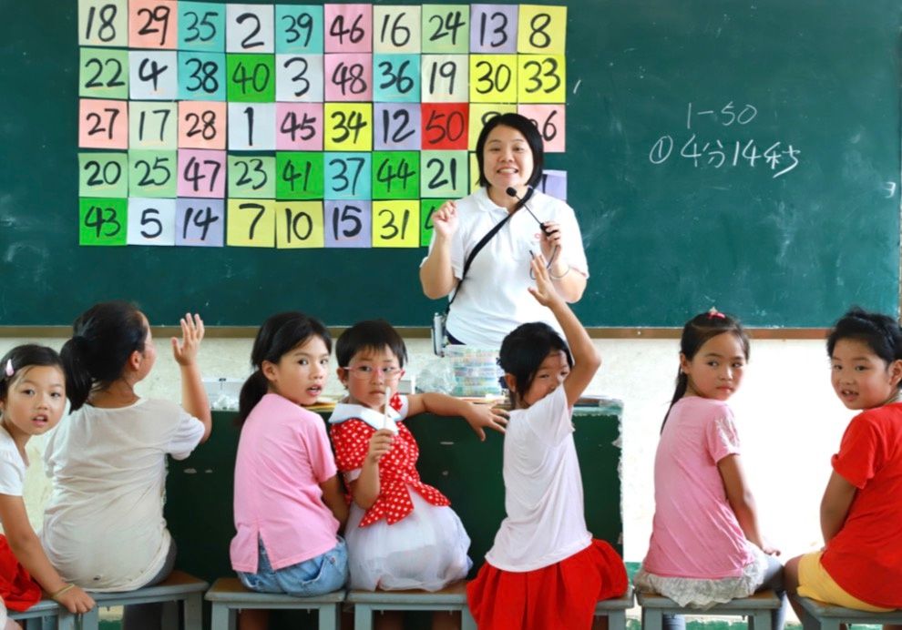 焦虑|香江社会救助基金会《乡村儿童心理健康调查报告》发布：父亲教育投入越高孩子心理越健康
