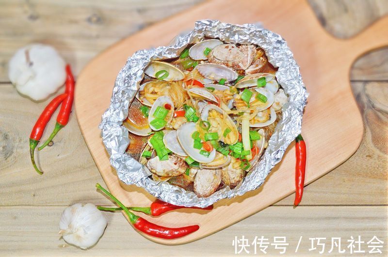 金针菇|花甲味道鲜美，制作简单，健康有营养