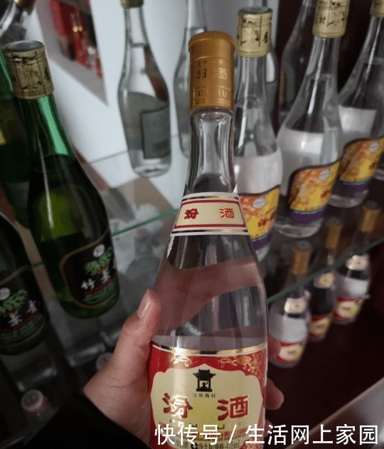  内行|4种简装低价白酒，放在货架上落灰，原来都是纯粮酒，内行才会买