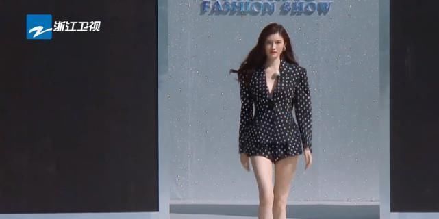 李沁 《跑男》最受欢迎女嘉宾,baby没上榜,李沁排第六,第一却是其貌不扬的她