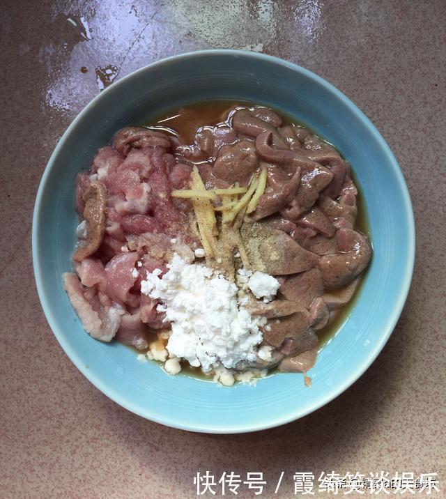 这菜,叶子比茎更营养,可惜90%人不懂,我家常拿来煮汤,超好喝