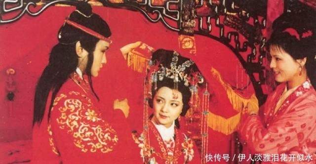 薛姨妈@此人让宝钗蒙羞,却又救她于水火,他离世后,宝钗也很快长眠雪地