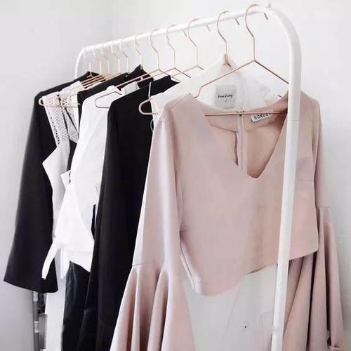 洗衣服直接倒洗衣液错,告诉你正确做法,洗完比新衣服还新