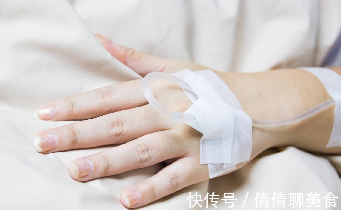 肠道|35男子便秘10年,查出肠癌,3种食物尽早忌口,容易伤肠道