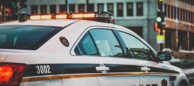 价值连城|英国警方追回价值两千多万的明代花瓶,中国古瓷表演“价值连城”