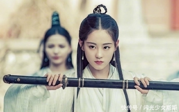 周芷若#倚天后传:她杀害周芷若,打败张无忌,最后与黄衫女子争夺张无忌