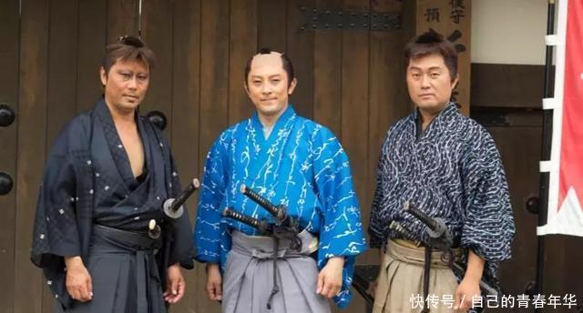 切腹|谁说日本武士用肋差切腹科普那些被歪曲的日本武士刀