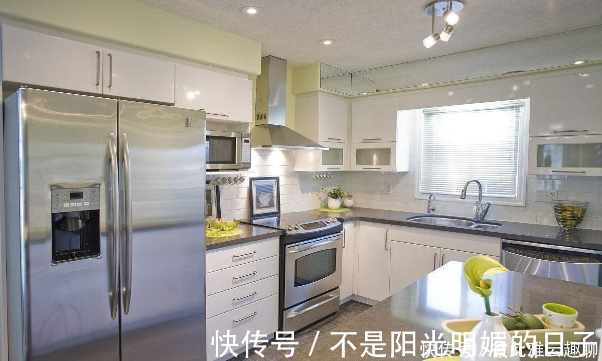 台面|越来越多人厨房橱柜这样装修，幸好老师傅提醒我，太实用了