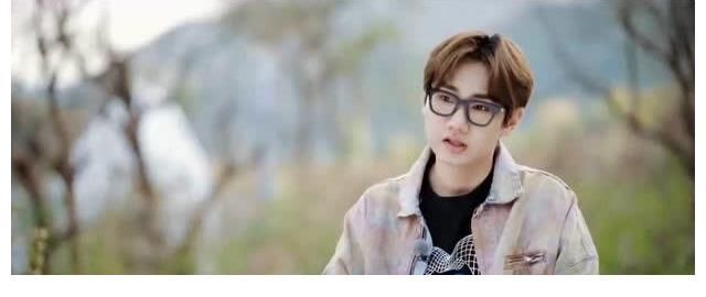 节目|《桃花坞》秒变《吐槽大会》，李雪琴以一己之力拯救整个节目