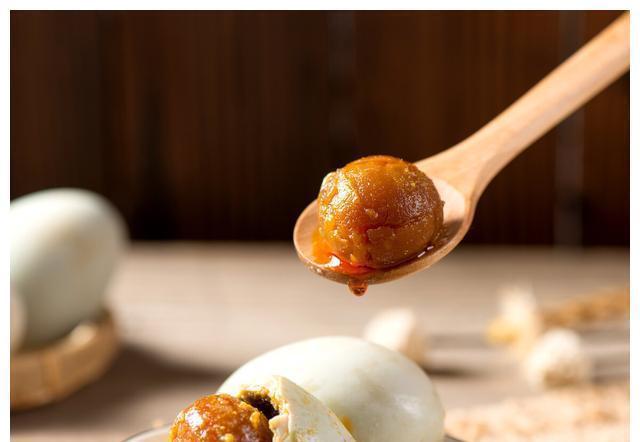 冬季|建议中老年人:冬季多吃4种健康食物,好吃不贵,对身体好