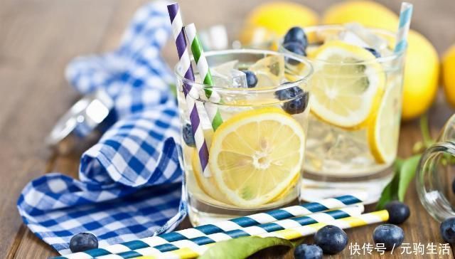 胎儿|孕期不要乱喝水,喝水时注意这四点,羊水更清,孕妈胎儿更健康