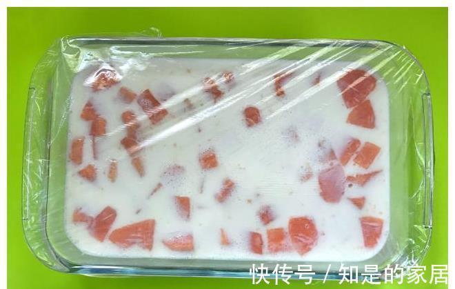 牛奶|不用烤箱不用蒸，教你做好吃的小甜品，香甜滑嫩，一口一个停不下