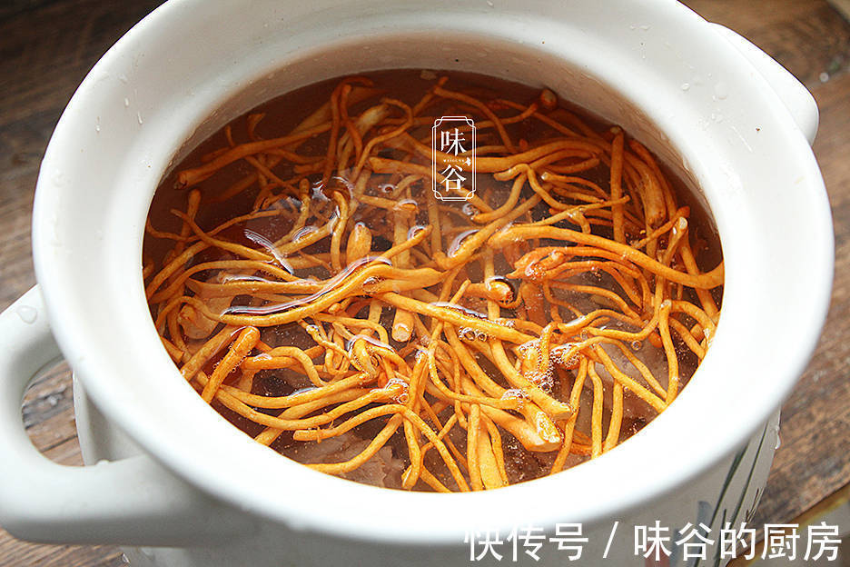 甘甜|初春倒春寒,别忘了给家人喝这汤,鲜美甘甜不油腻,滋养全家人