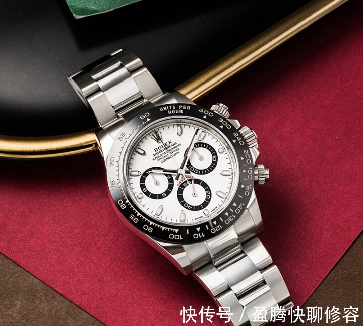 百年灵|和这款百年灵四年历黑金相比,劳力士熊猫迪还是大家第一选择吗?