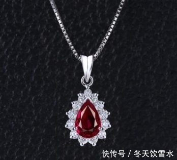 形状|吊坠大多做成水滴的形状，这究竟是什么原因呢？