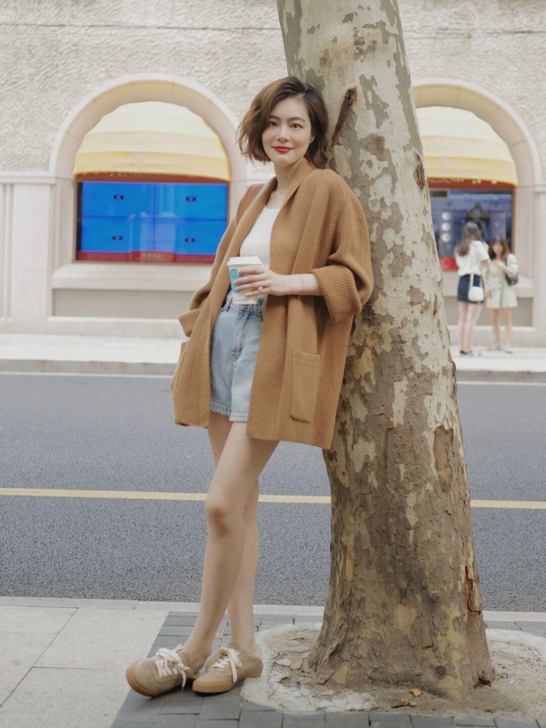 敞怀 40+熟女开始年龄焦虑了?学会这些早秋穿搭减龄时髦,漂亮大气
