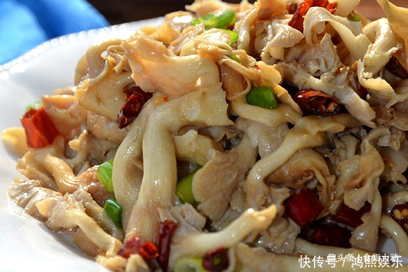 做几道家人都爱吃的菜肴,有荤有素端上桌,让人馋涎欲滴!