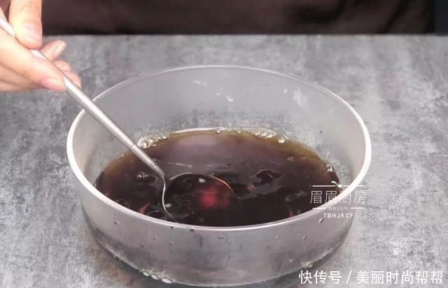 黑芝麻|女人要想皮肤好,光吃红枣可不行,早餐多吃它,美白祛斑又水灵!