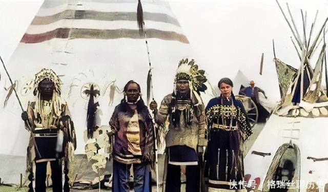 图为|百年前的印第安人老照片,被美国杀戮殆尽,很多村庄一夜变为鬼城