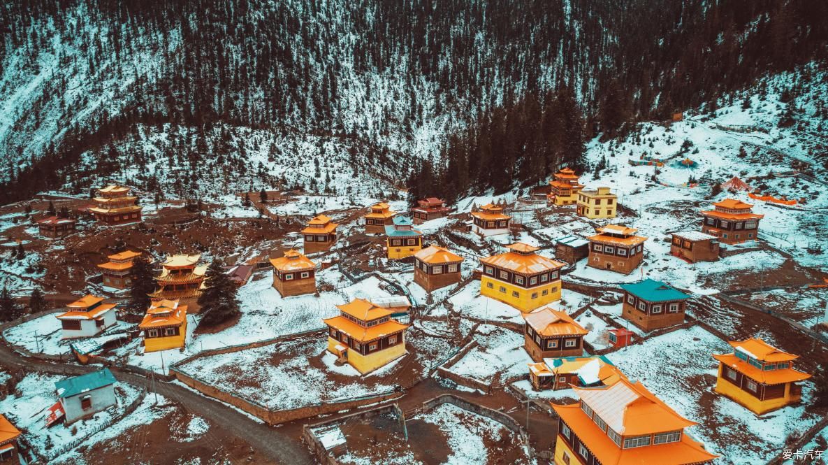 自驾游 打卡秘境 路过你的天空 欣赏冰川湖泊 森林雪山风景美