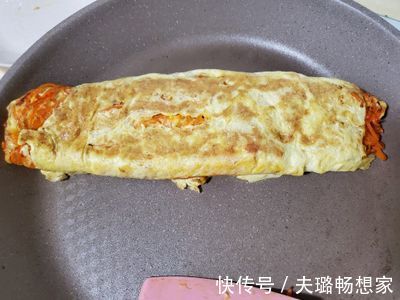 懒人版|早餐经常来不及做教你懒人版胡萝卜鸡蛋饼做法，营养丰富还美味