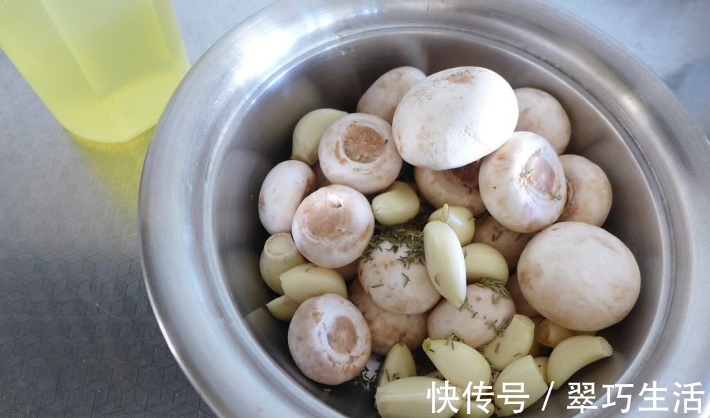 蒜瓣|夏天和烧烤更配,自制烤口蘑,好吃又美味